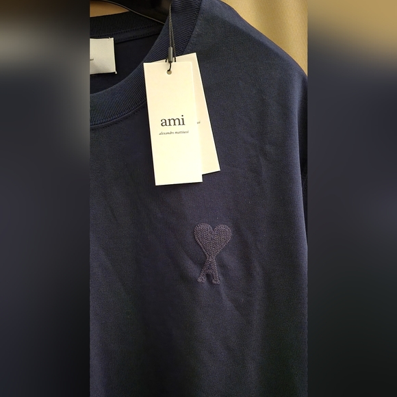 Ami-tshirt-medium - Picture 2 of 4